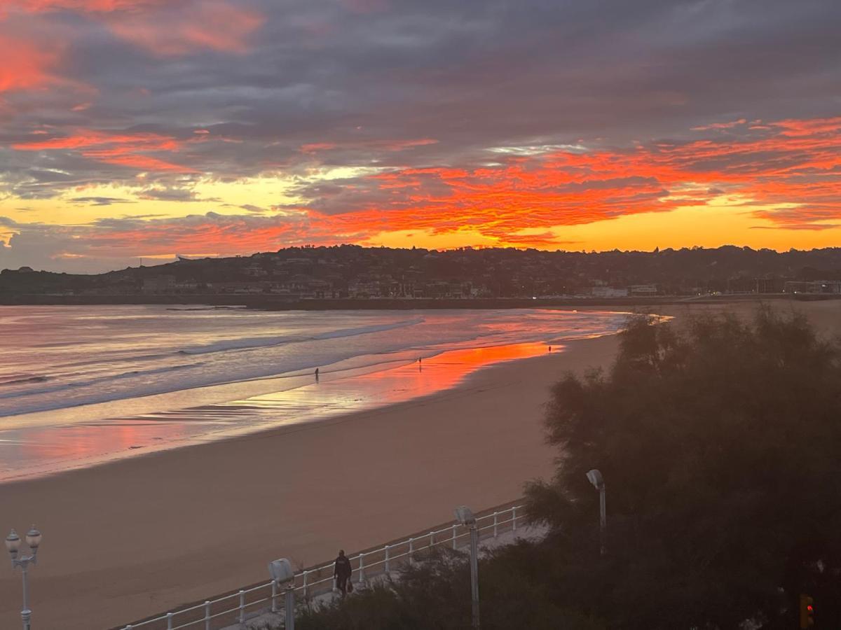Atico Primera Linea Playa De San Lorenzo Gijón Exteriér fotografie